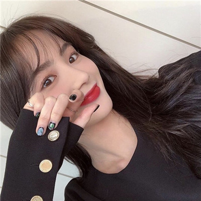 女生短发图片头像背影图片