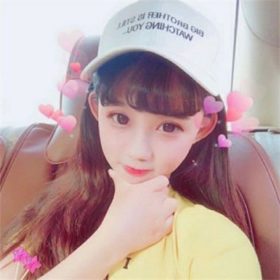 qq头像带字忧伤女生图片