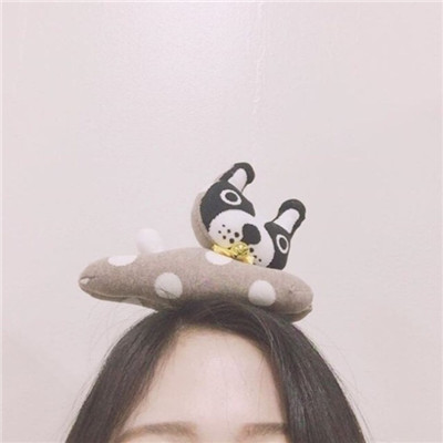 qq动态头像女生黑白图片