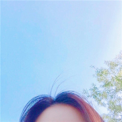 qq动态头像女生黑白图片