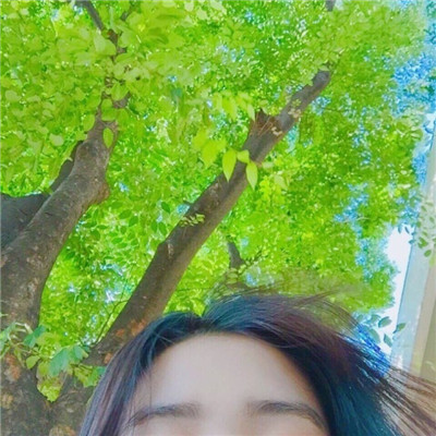 qq动态头像女生黑白图片
