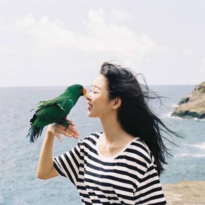 黑色系露骨qq女生头像图片