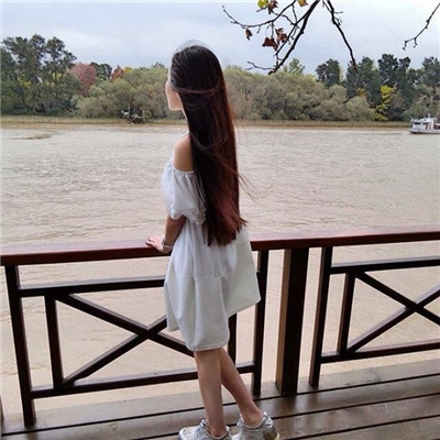 qq头像女生唯美侧颜图片