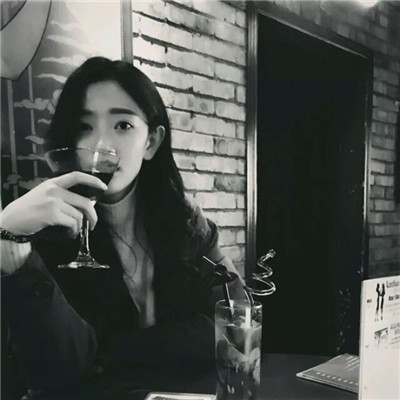 女生情侣头像动漫头像图片
