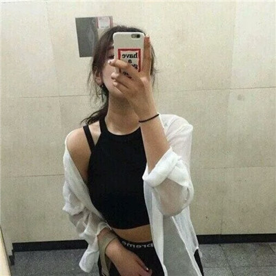 女生坐在地上头像大全图片