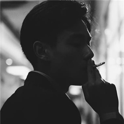 最新版2018男生孤独头像动漫社会图片