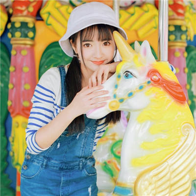 欧美女生婚纱头像唯美图片