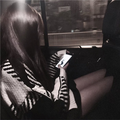 女生头像动漫冷酷帅气图片