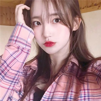 左右有白边的女生头像图片