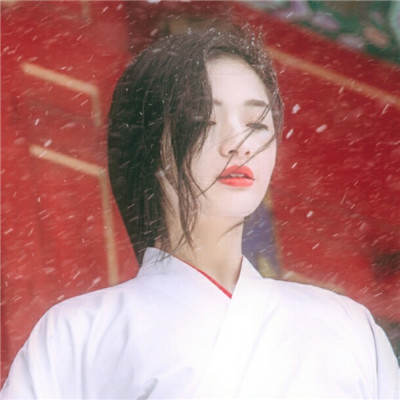 qq头像女生侧影阳光图片