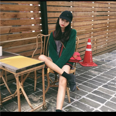 简约头像女生手绘可爱图片