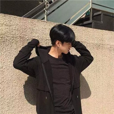 男生qq头像红色毛衣图片