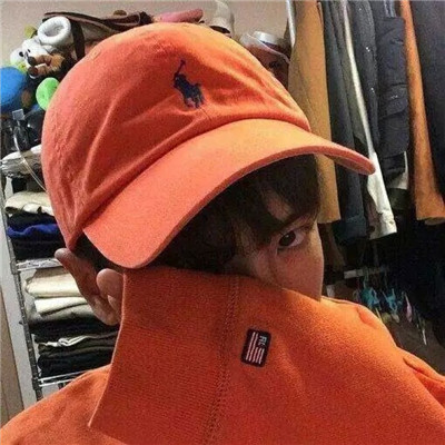 男生qq头像红色毛衣图片
