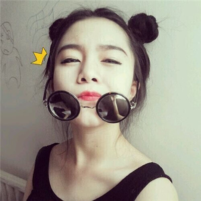气质素描短发女生头像图片