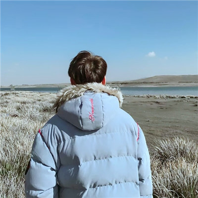 唯美帅气2018小清新背影qq头像带滚字的男生图片