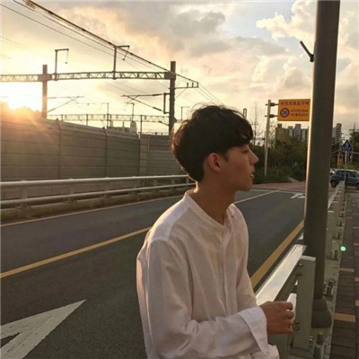 招财吉利带来好运的花臂头像 男生动漫图片