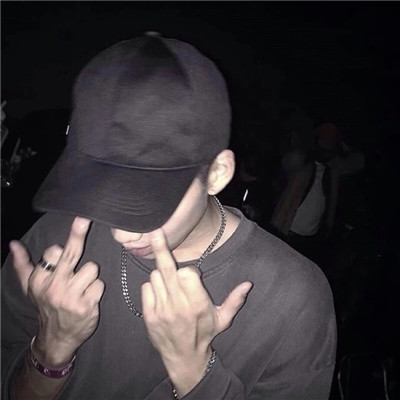 招财吉利带来好运的花臂头像 男生动漫