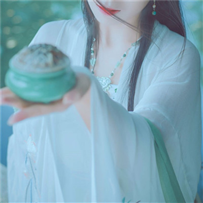 qq女生头像不带字最新图片