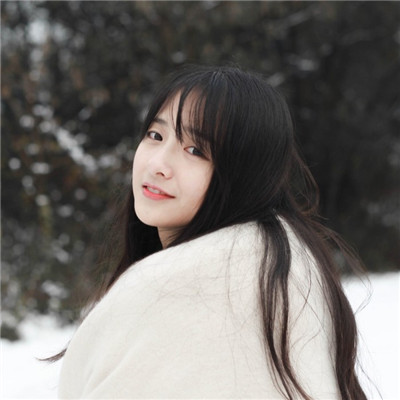 qq好看的头像女生带字图片
