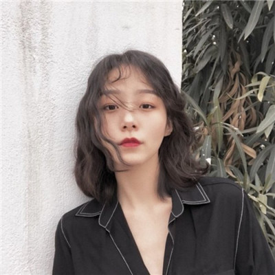 qq头像女生带字我等你图片