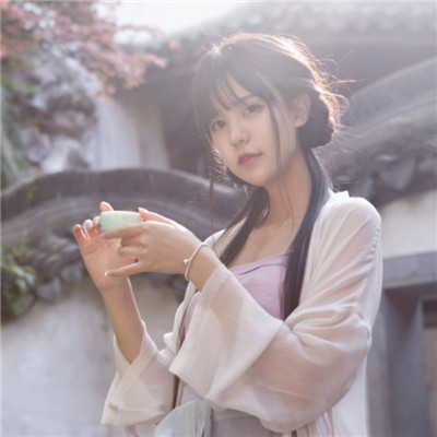 动漫女生头像可爱星空图片