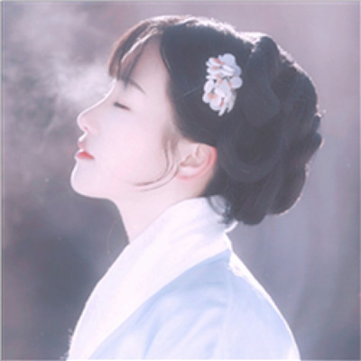 动漫女生头像可爱星空图片