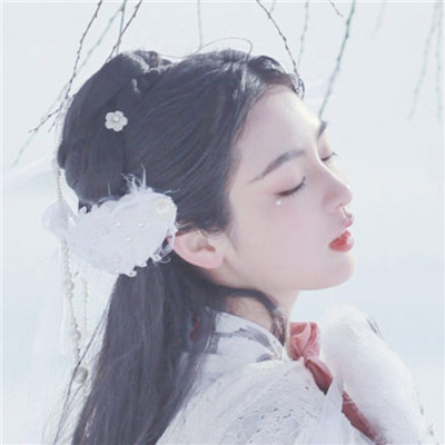 动漫女生头像可爱星空图片