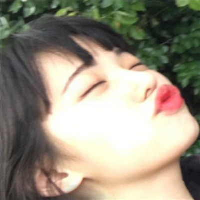 好看的二次元头像女生图片