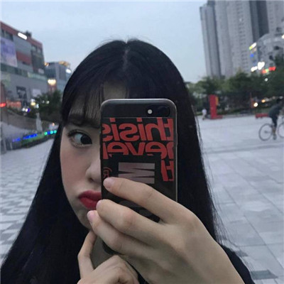 好看的二次元头像女生图片