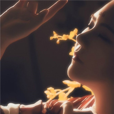 女生动漫头像有避孕套