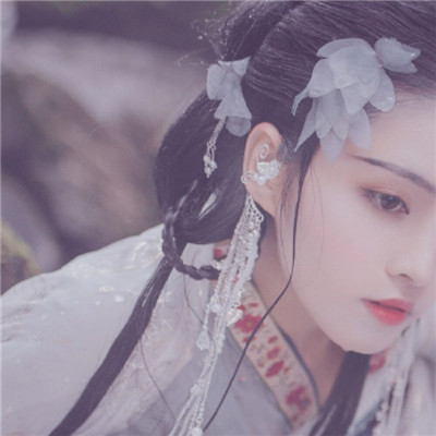 女生动漫头像有避孕套图片