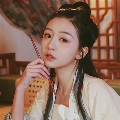 女生动漫头像有避孕套图片