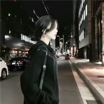动漫图片短发女生头像图片