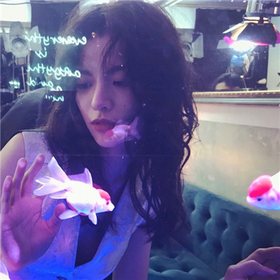 q q头像女生可爱白色图片