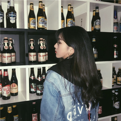 高清一人多张女生头像图片
