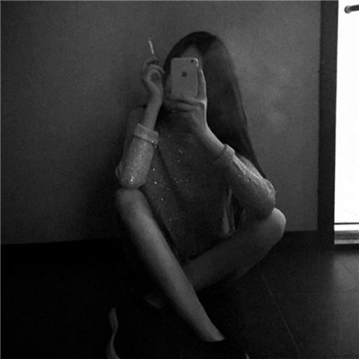 唯美清新短发女生头像图片