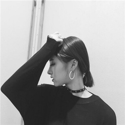 唯美清新短发女生头像图片