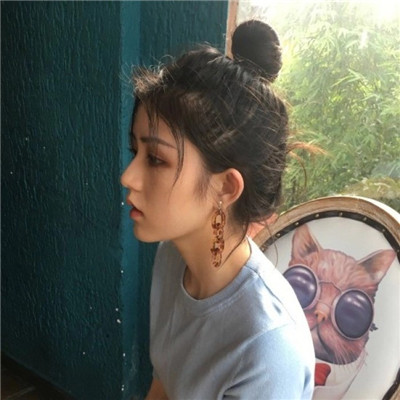 qq头像男生和女生动漫图片