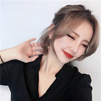 qq海边女生背影头像图片