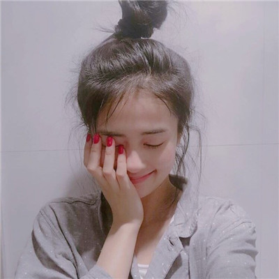 qq海边女生背影头像图片