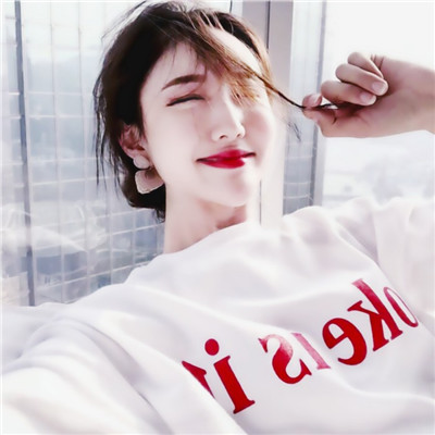 qq海边女生背影头像图片