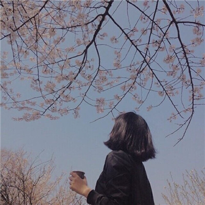 女生头像背影长发唯美图片
