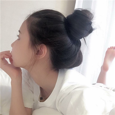 女生头像背影长发唯美图片