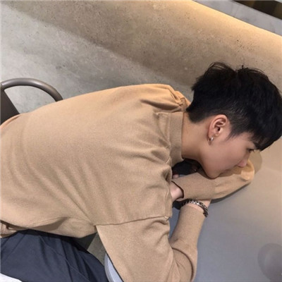 成熟男人微信头像大全2018男生分手了不愿意改情侣头像图片