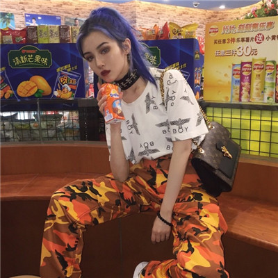 女生黑白头像霸气背影图片
