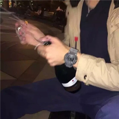 不露脸的动漫微信头像男生专用帅气图片