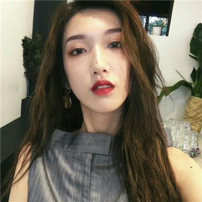 女生短发图片头像背影图片