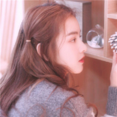 qq动漫长发女生头像图片