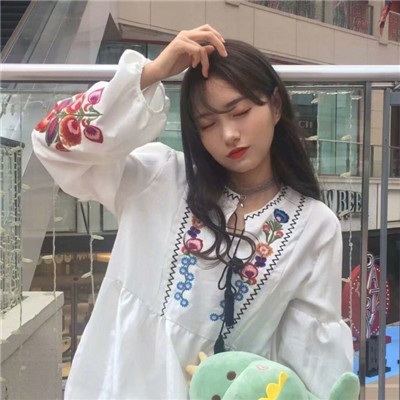 qq头像中年女生头像图片