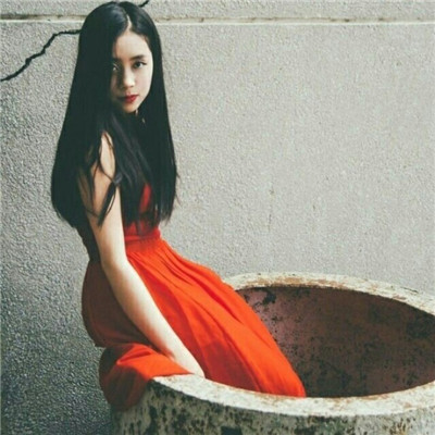带眼镜的动漫女生头像图片